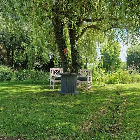 Goshens Farm B&B ウートン・ブリッジ エクステリア 写真